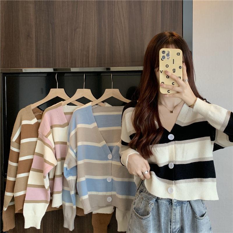 

Women's Knits & Tees Buttons Up Women Sweater Knitted Ribbed Cropped Top Ropa Mujer Long Sleeve V Neck Single Breasted Loose Fashion Korean, White