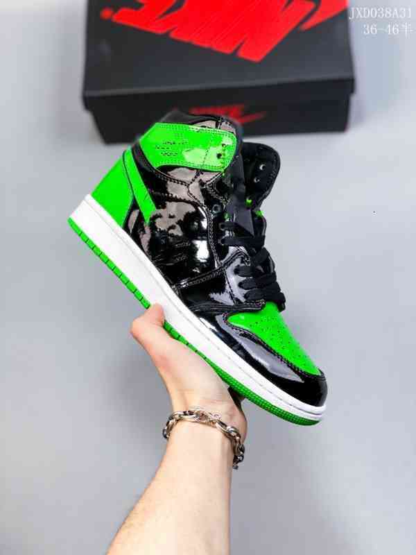 

1S high top board Basketball 1 shoes man women patent leather fluorescent green Beika blue black red paint finish lard buckle broken, Black green patent leather