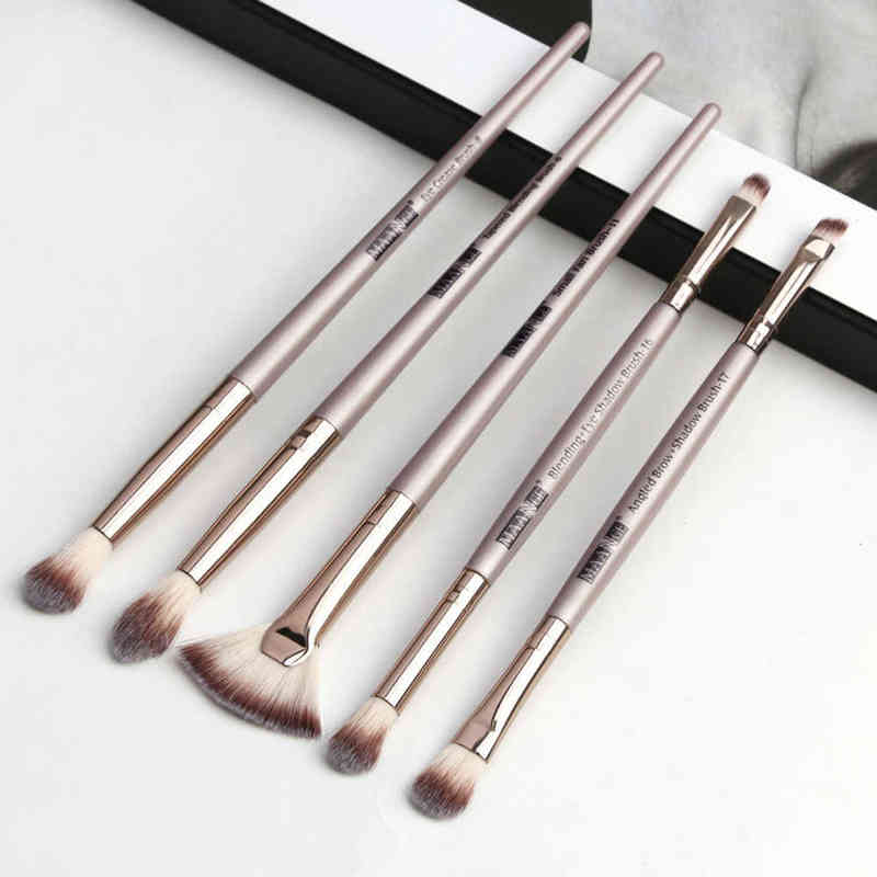 

NXY Makeup Brushes 5 Pcs Set Eyeliner Eyelash Eye Shadow Lip Brush Cosmetic Make Up Tool Kit 0406