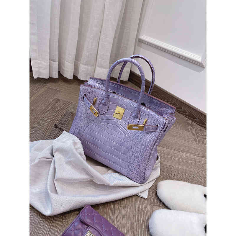 

Bychance Designer Birkins Herme Bags 2022 early spring custom top leather taro purple crocodile pattern platinum bag Single Shoulder Messenger Bag Have Logo, Taro purple potato color 30cm