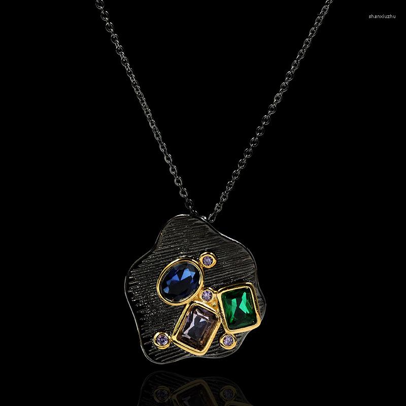 

Chains Diamond-shaped Geometric Gemstone Necklace Pendant French High-end Retro Ladies Party Banquet Silver JewelryChains