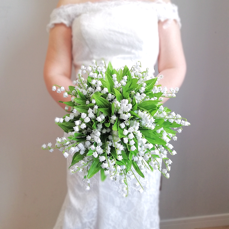 

Round Wedding Flowers White Artificial Lily of The Valley Flowers Bride Bouquet Bridesmaid Mariage