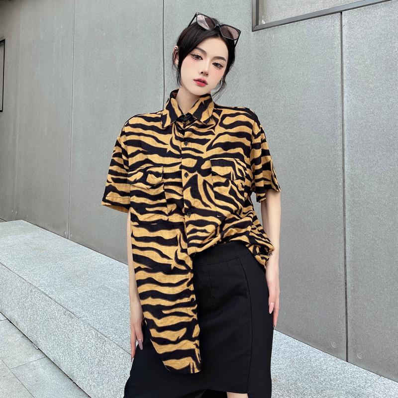 

Women's Blouses & Shirts High Street Shirt Women Summer Commuter Fashion Leopard Print Multi Pocket Casual Loose Square Collar Short Sleeve, Khaki