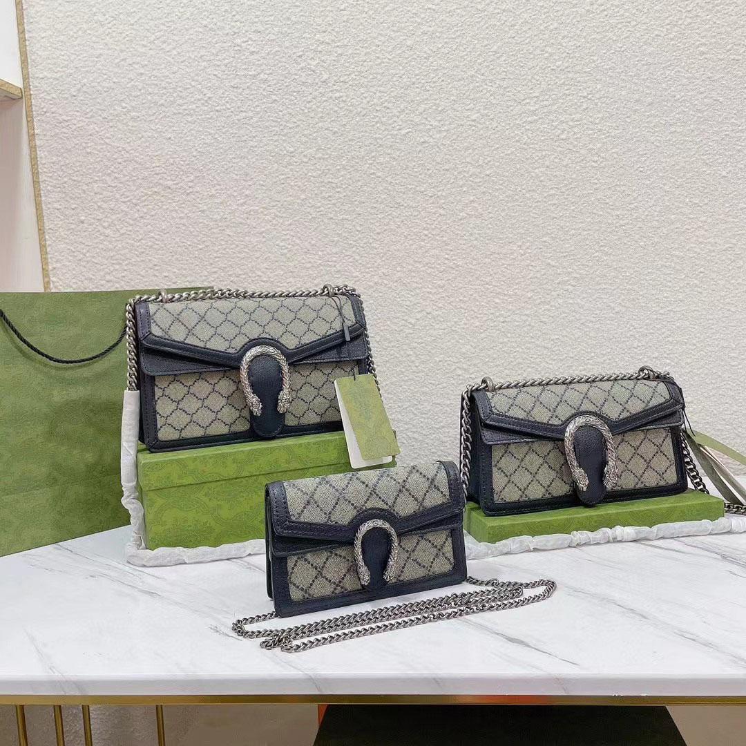 

Designer designed luxury shoulder bag, diagonal bag., 18cm