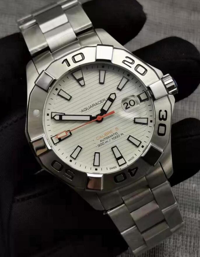 2022 Top 41 mm Aquaracer Tag Watch Quartz Automatic 2813 Mouvement en acier inoxydable Bande-bracelet Tous les cadrans Work Mens Watch