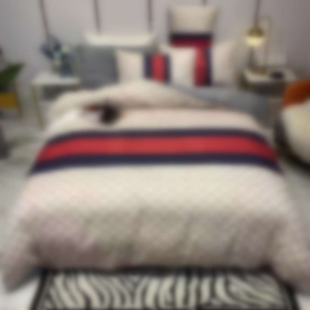 4 Pcs Bedding Sets European Style Duvet Cover Queen Size Adult Quilted Comforter Cover Bedclothes-image-756880652