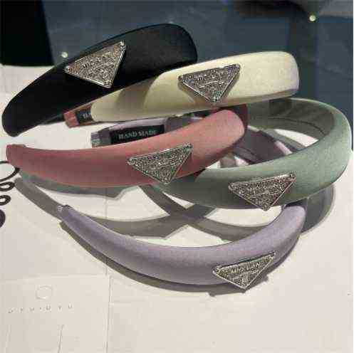 

Women New ice silk headbands triangle wild go out sponge female hairbands