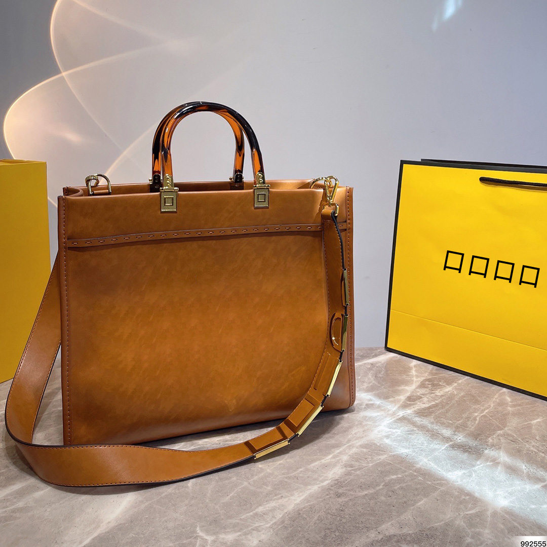 Sac fourre-tout dame sac à main Designer surdimensionné haut de gamme luxe femmes Designers soirée shopping taille 24 20 sacs à main sac à bandou