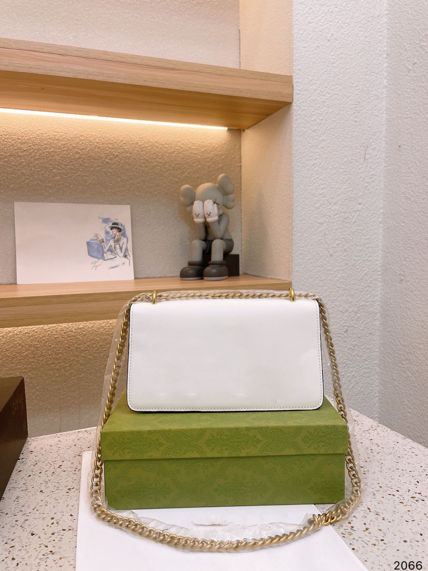 

Designers shoulder bag luxurious tote purse handbag message bags cluth top quality Brand classic Genuine leather Crossbody Gift Box 26CM Gold Chain White