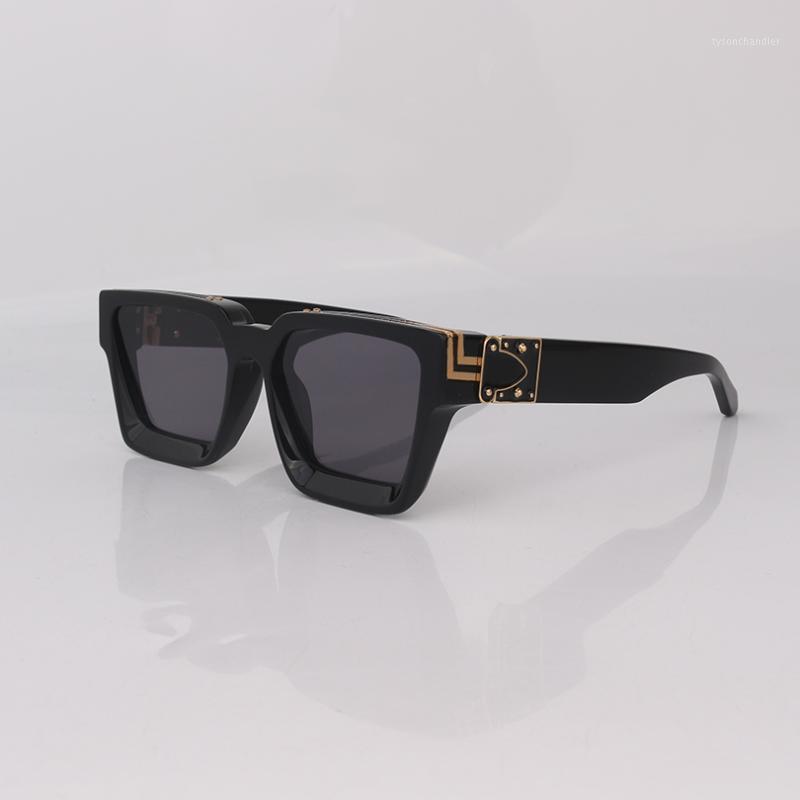 

Sunglasses Square Women Fashion Style Grey Lens Men
