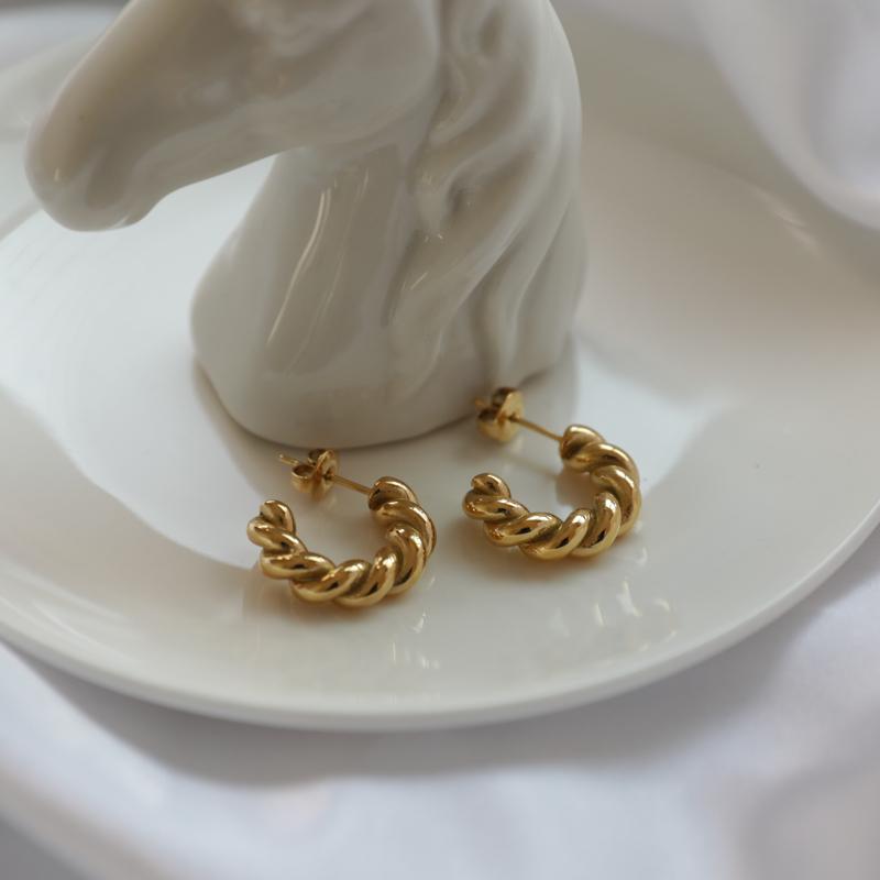 

Hoop & Huggie Joolim High Quality PVD Gold Finish Classic Rope Earring Dainty Wholesale Trendy JewelryHoop