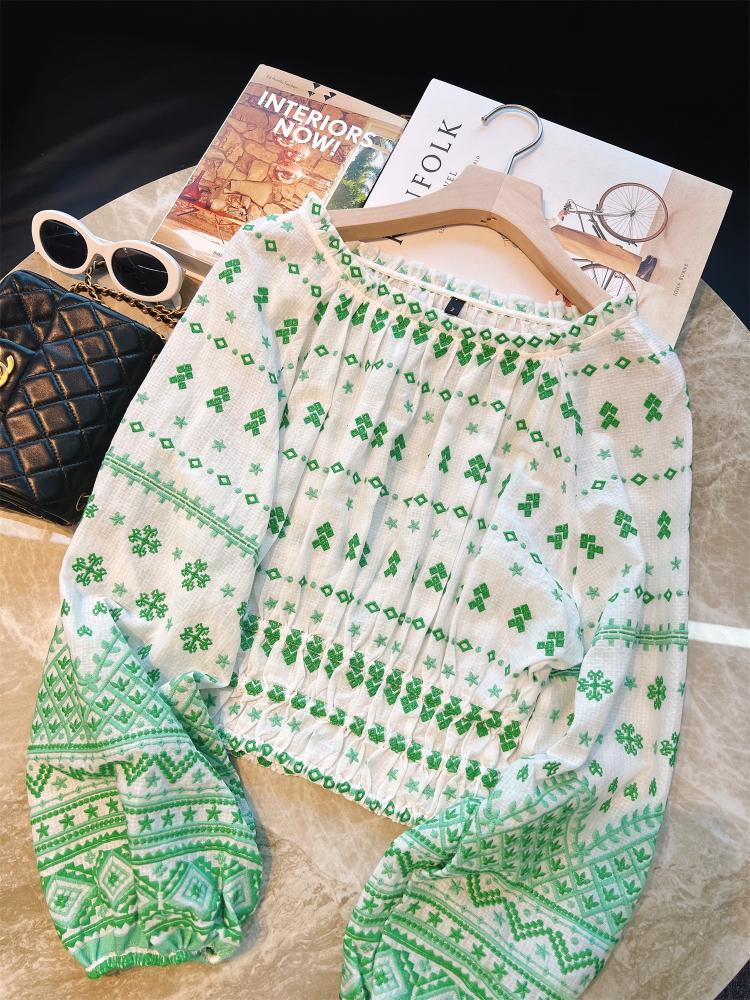 

Women' Blouses & Shirts Women Embroidered Elastic Hem Puff-sleeve Crew-neck Top French Pairs Fashion, Green
