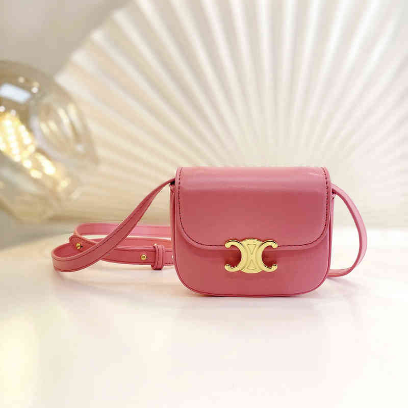 Pink bag female 2022 new spring and summer Arc de Triomphe Mini saddle earphone mouth red Single Shoulder Messenger Bag