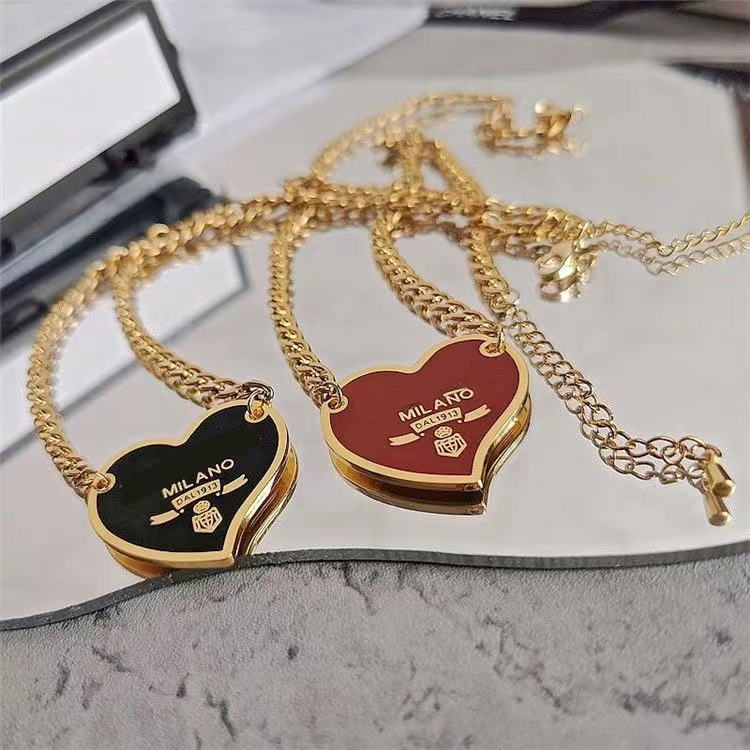 

Triangle Pendant Necklaces Man Womens Buckle Heart Jewelry Party Fit Neck Decorations Unisex Link Chain Necklace Hot