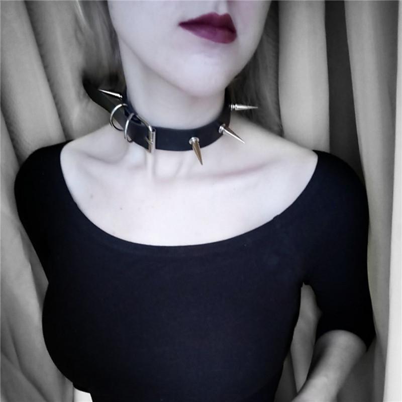 

Chokers Black Spike Choker Necklace Rivet Stud Punk Rock Faux Leather Goth Collar Women Chocker Girls Harajuku Costume Gothic JewelryChokers