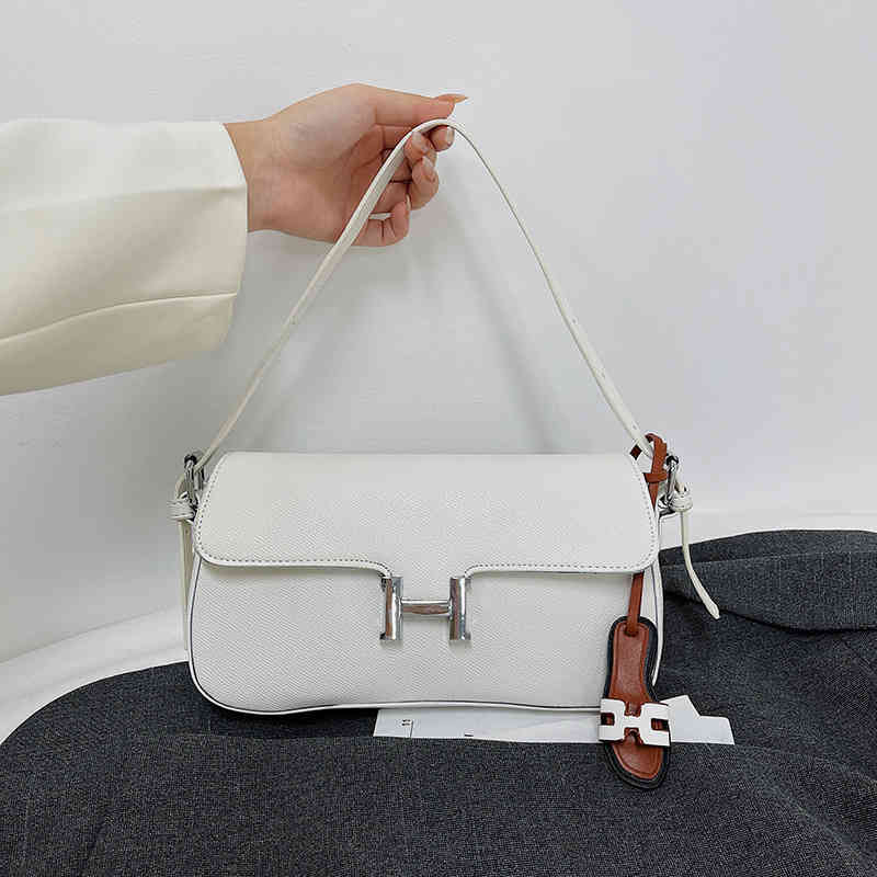 

Handbags 70% Off Small bag women's 2022 New sling one Shoulder Messenger temperament fashionable and simple portable underarm purses, Red