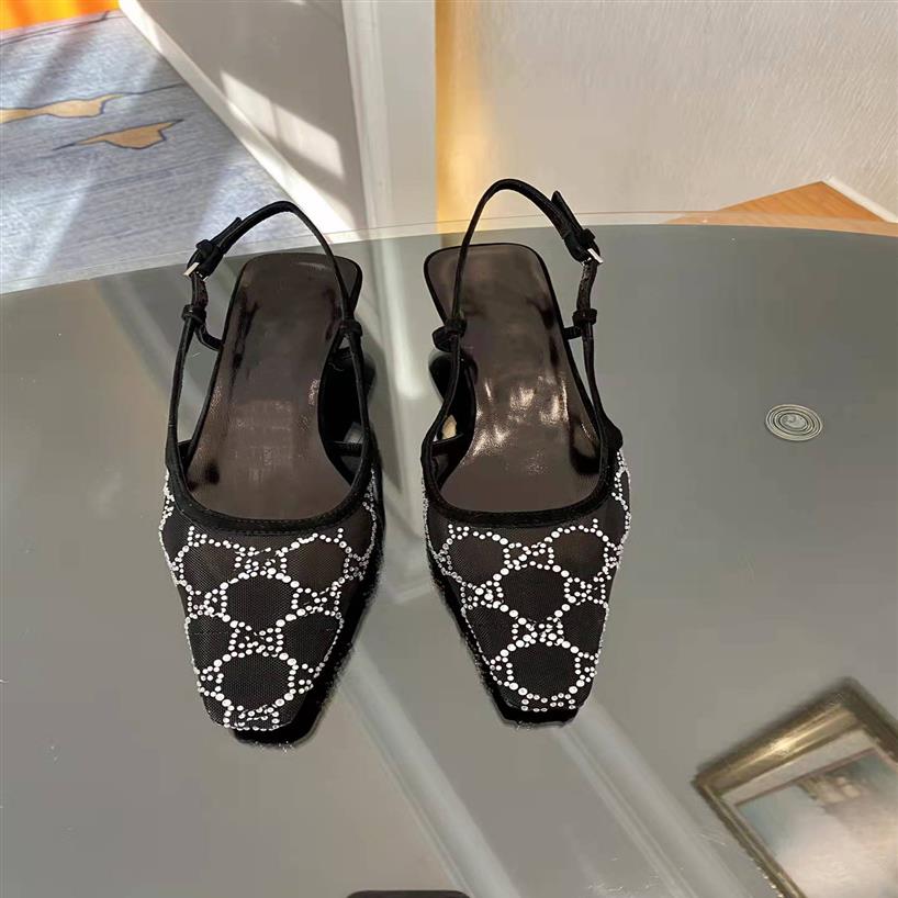 

2022 Women's slingback Sandals pump Aria slingback shoes are presented in Black mesh with crystals sparkling motif Back buckl3091, Box