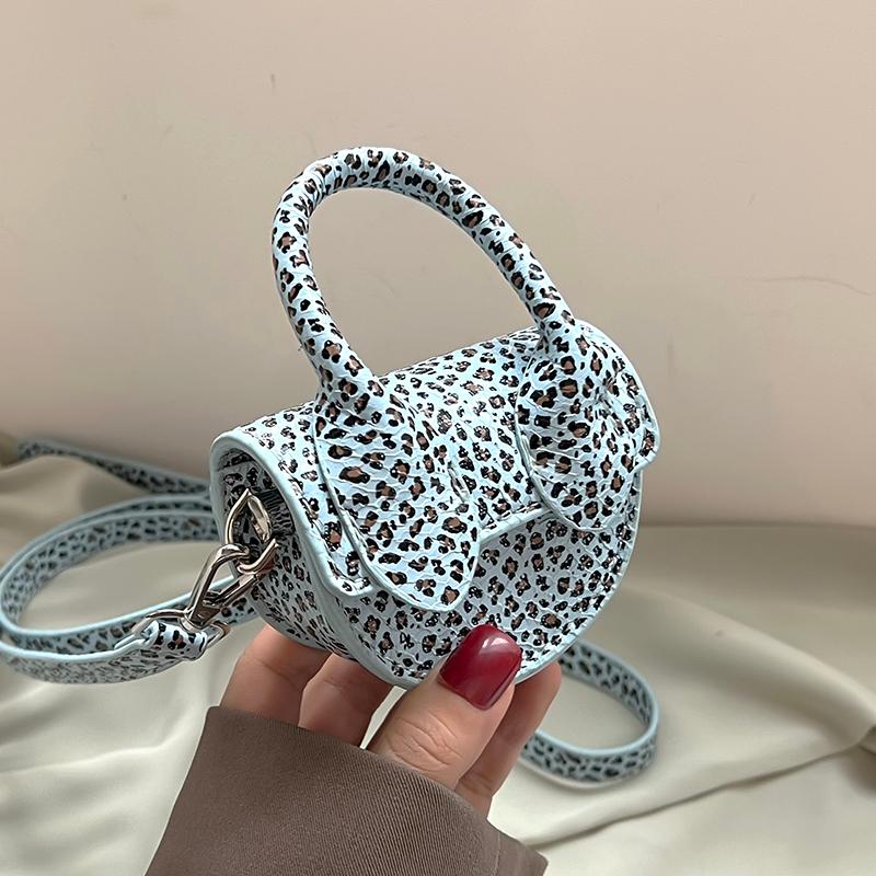 

Evening Bags Summer High Quality Mini Handbag 2022 Fashion All-match Women's Designer Leopard Print Messenger Saddle BagEvening, Black