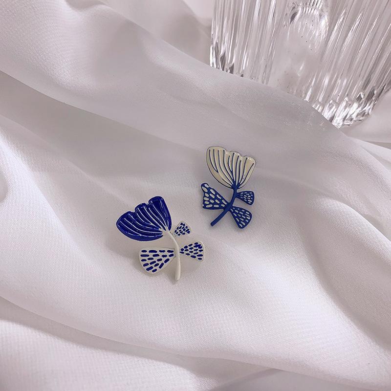 

Dangle & Chandelier Minar Korean Contrast Color Tulip Drop Earrings For Women Asymmetric Blue Painting Statement Vintage Jewelry