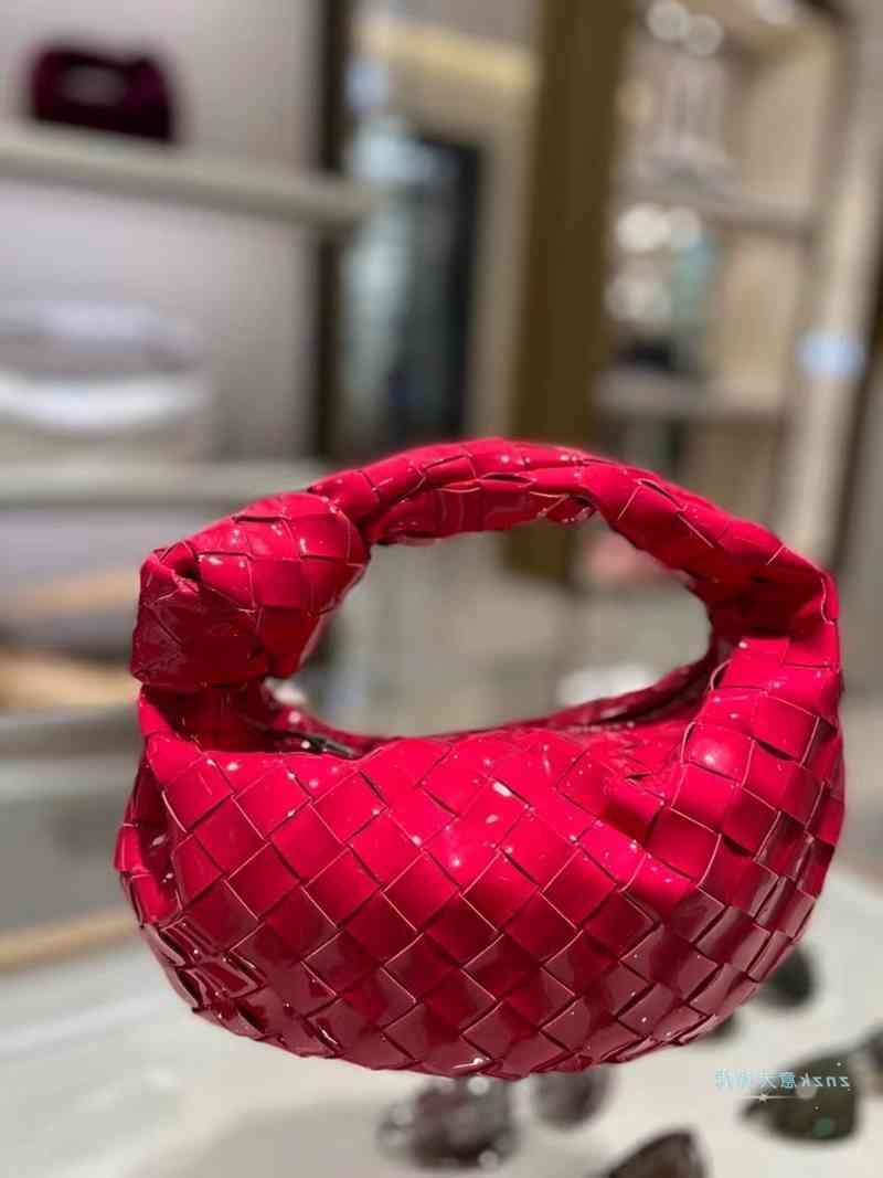 

Bottegas Buy 21 Knitting Venetas Mini Jodie Knotted Armpit Bag Handbag for WomenI XS6T, Figure 1