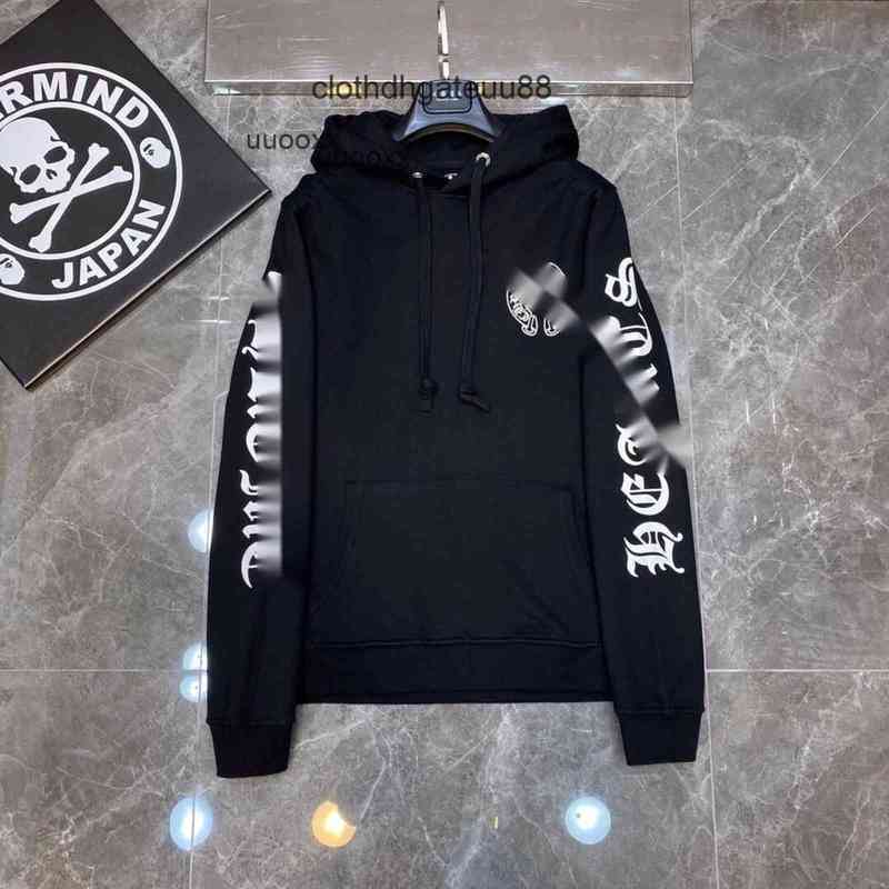 Sweat à capuche masculin Chrome de haute qualité // coeur en début d'automne Tide American Top Top Blanc Black Black Long Sanskrit Imprimé Pull d