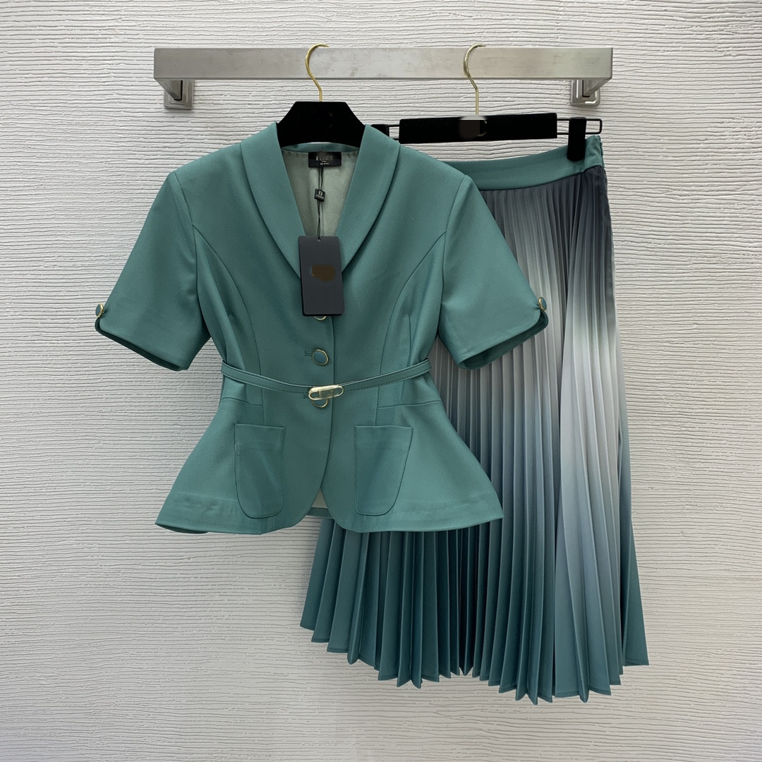 

2022 European fashion brand Two Piece Dress new gradient two-piece suit, Green