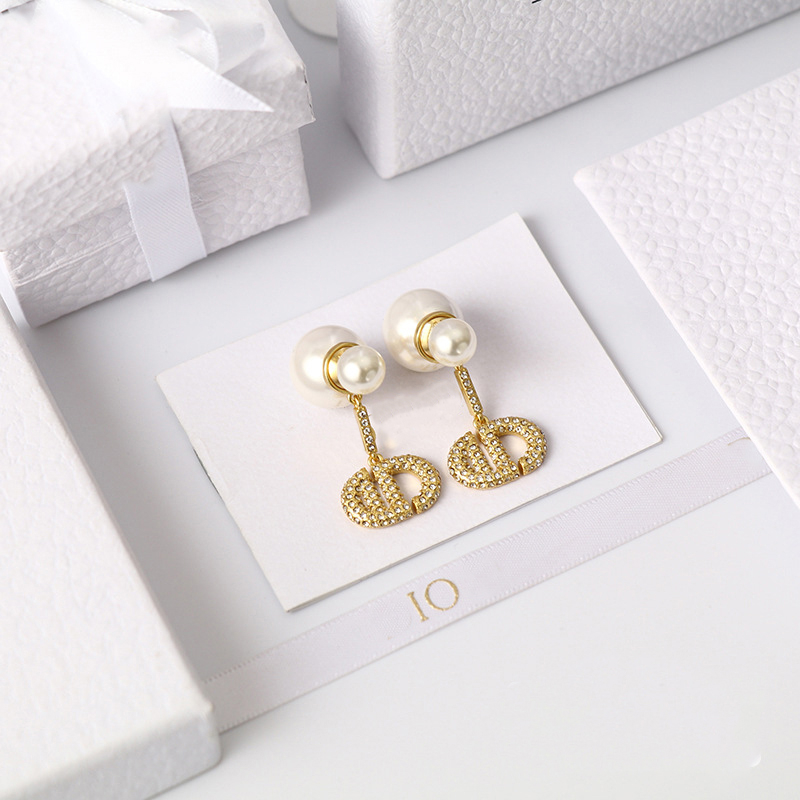 

D Letter Designer Earring C Tassel Die Earrings Stud Women Pearl Petit Studs Tribales Earing Female Jewelry Fashion Necklace Bracelet gfdgg