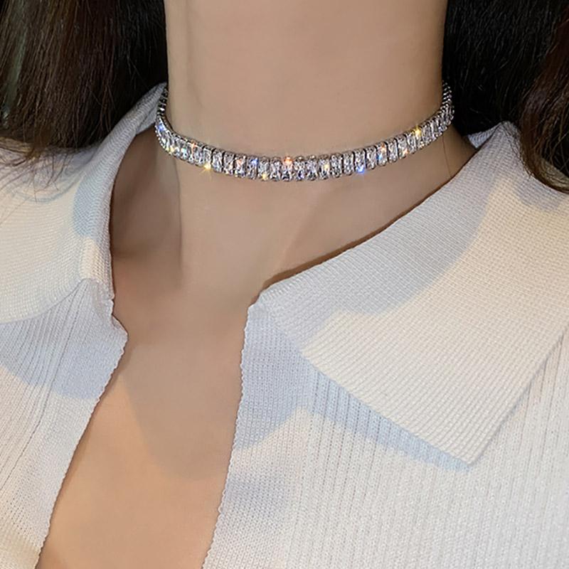 

Chokers Dazzling Diamond Sexy Tennis Choker Necklace For Women Luxury Iced Out Zirconia Collar Short Chain On Neck Party Fashion JewelryChok