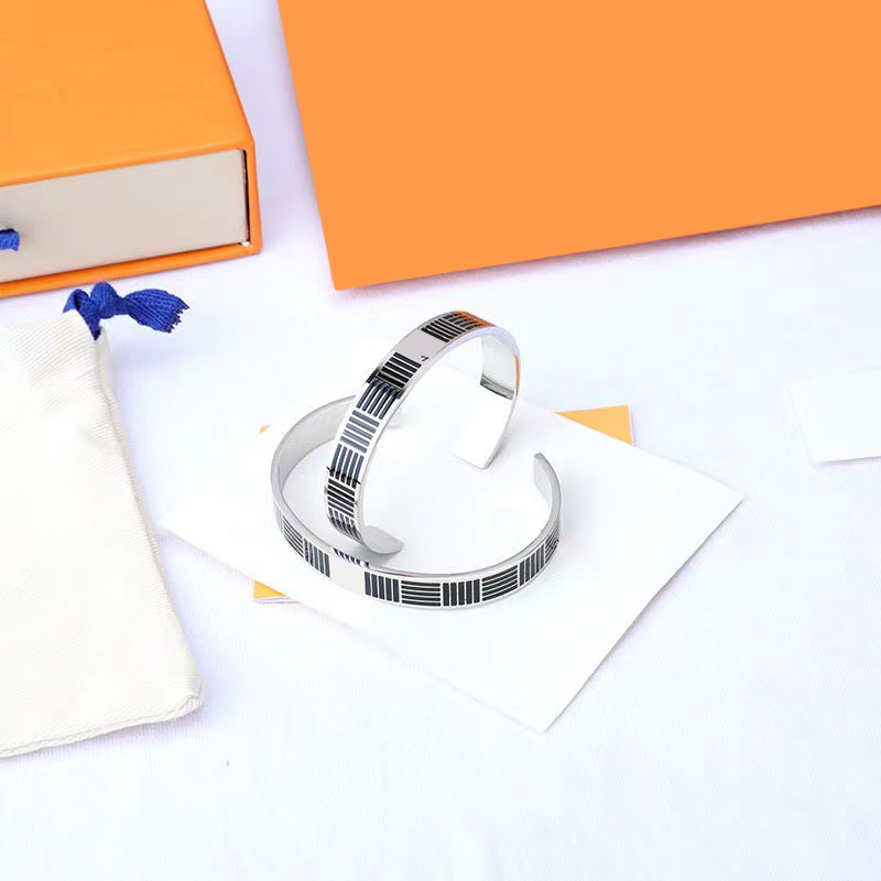 

Designers Gracelets fashion Charm Gangle jewelry high quality Classic enamel men's bracelet GS1Y