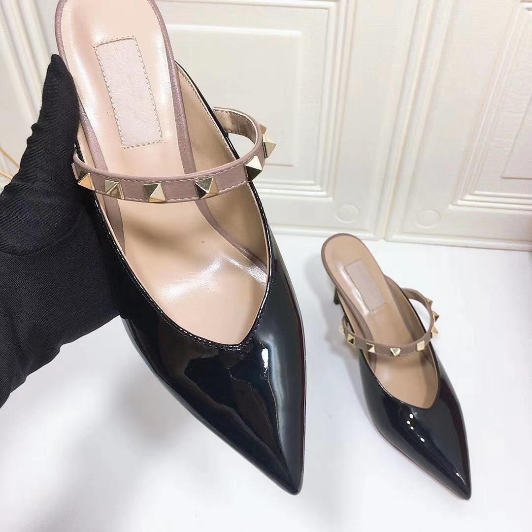 Femmes Pump Mules Designer 8cm High Mule One Strip avec roche Shivet Studs Luxury Femmes Chaussures habillées décontractées E brb