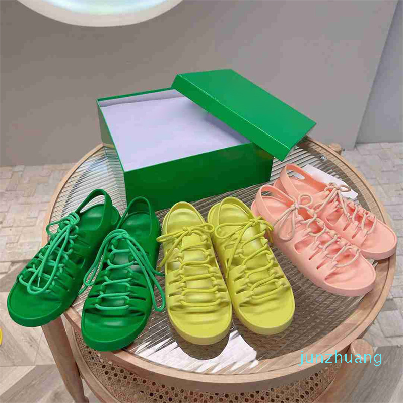 

2022 rubber lace-up flat designer sandals Fashion Strappy Breathable Easy simple waterproof non-slip ladies sandal size 35-40