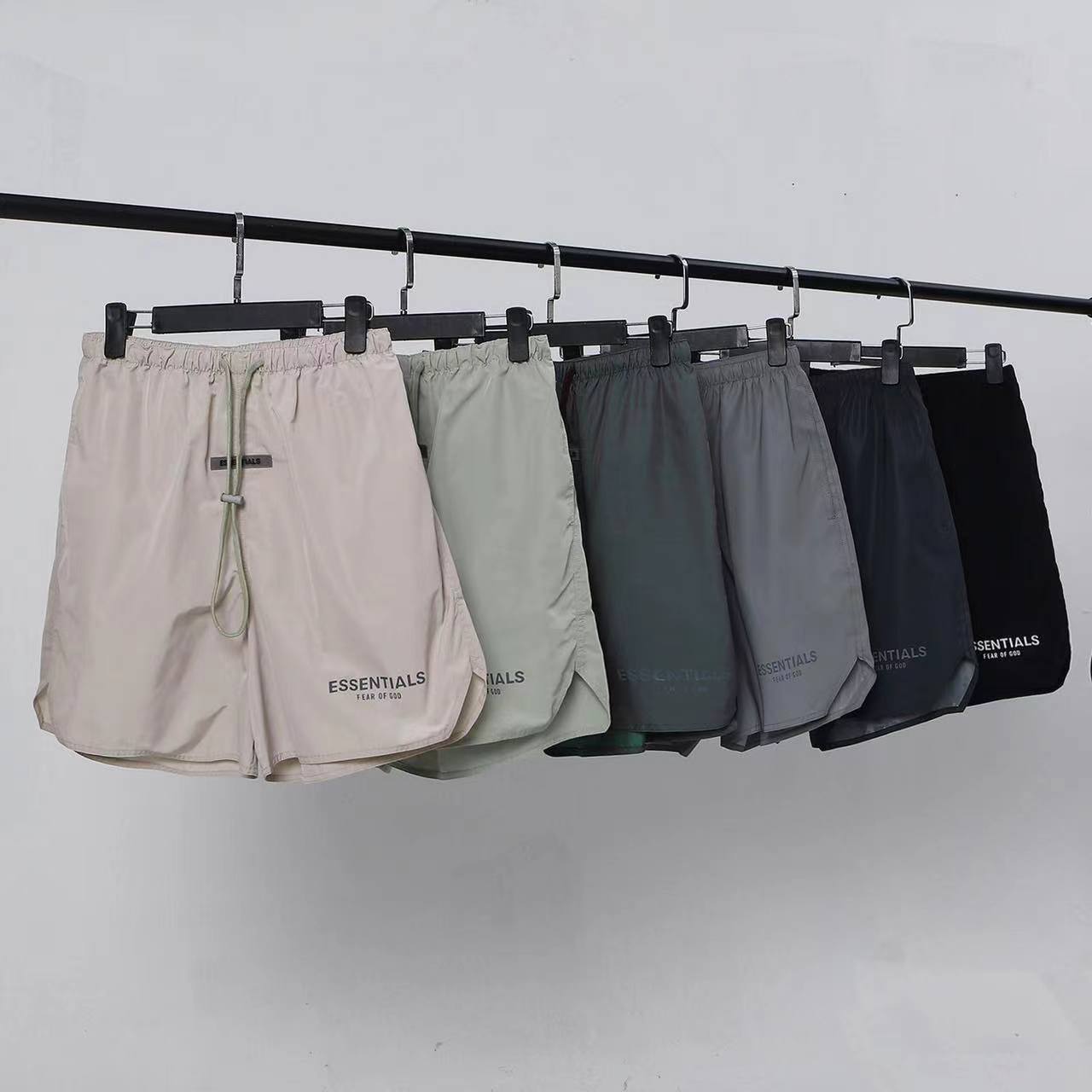 

fog Essentials Shorts style Man Short Pants Casual Letter-printed trousers with loose loops and hip-hop Summer Shorts top quality, Color1