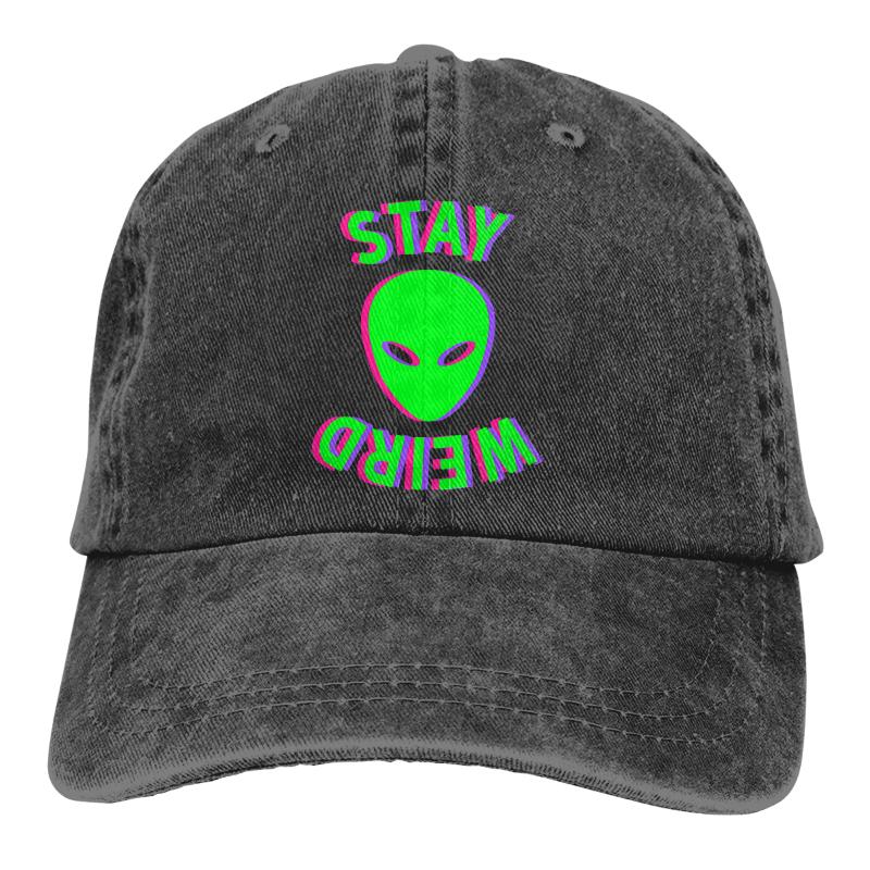 

Berets Awesome Stay Weird Alien Face Glitch Ufo Extraterrestrial Baseball Cap Cowboy Hat Peaked Bebop Hats Men And Women, Black