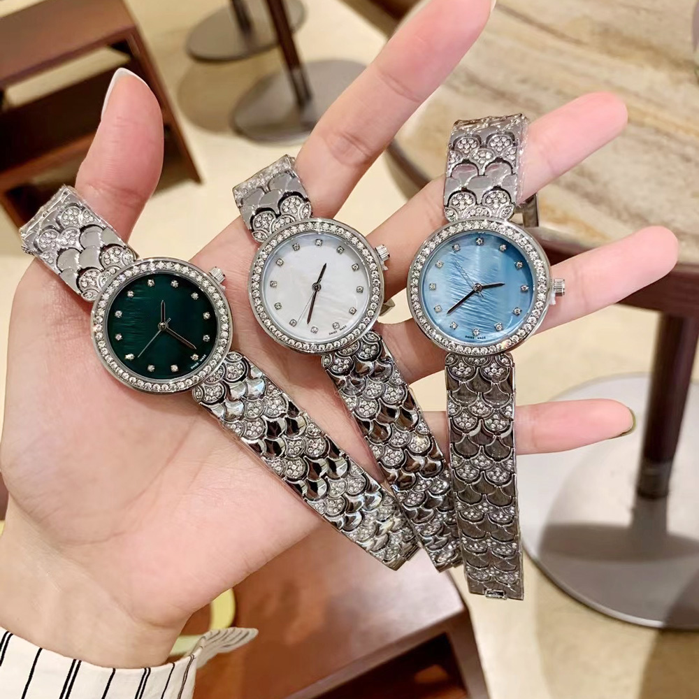 

Fashion Full Brand Wrist Watches Women Girl Crystal Diamond Style Metal Steel Band Quartz Clock GU125, Gold white