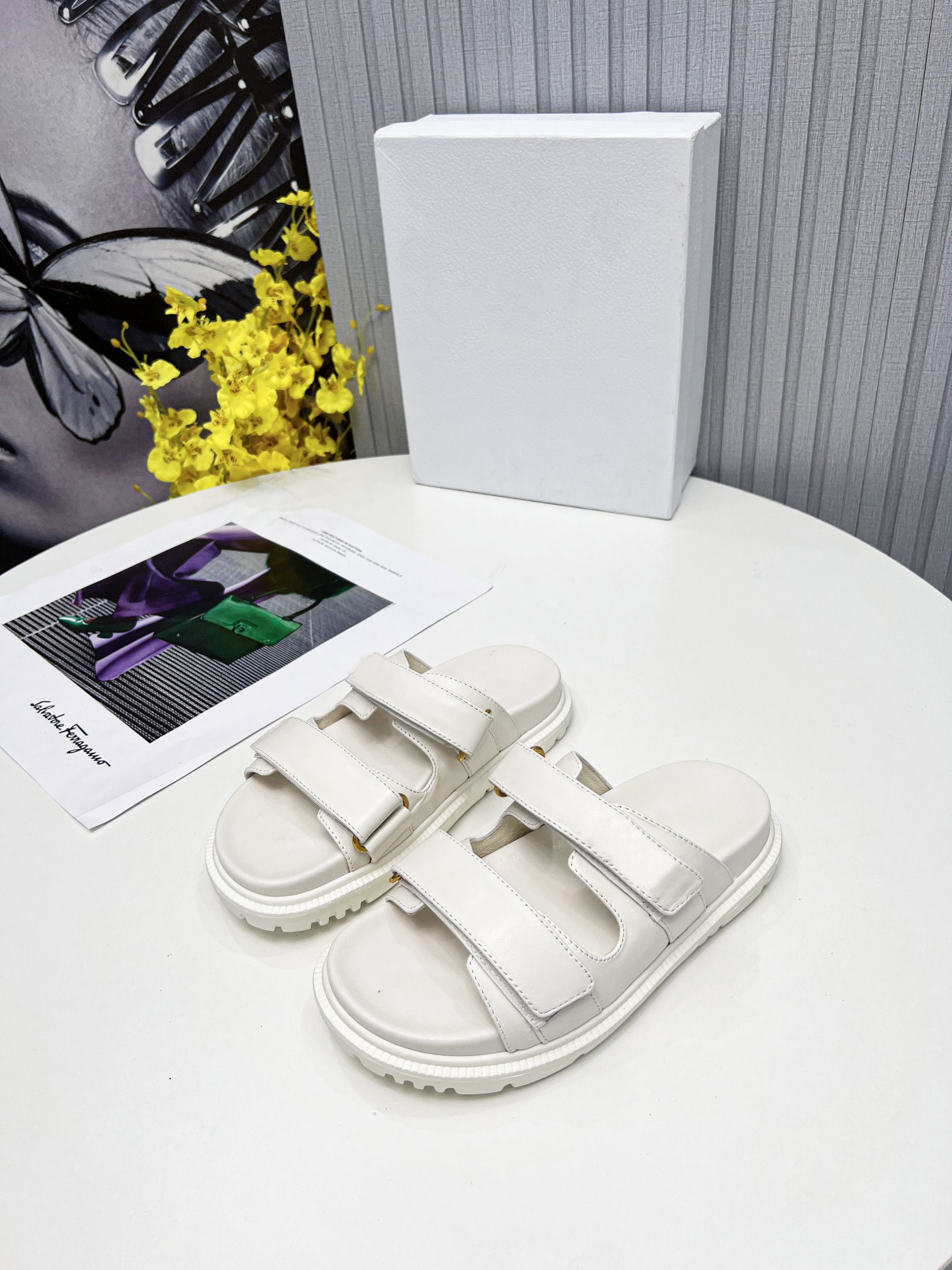 

Designer Women Sandals Crystal Calf leather Casual Shoes Womens Slides Quilted Platform Summer Beach Slipper size 35-42 With box D104