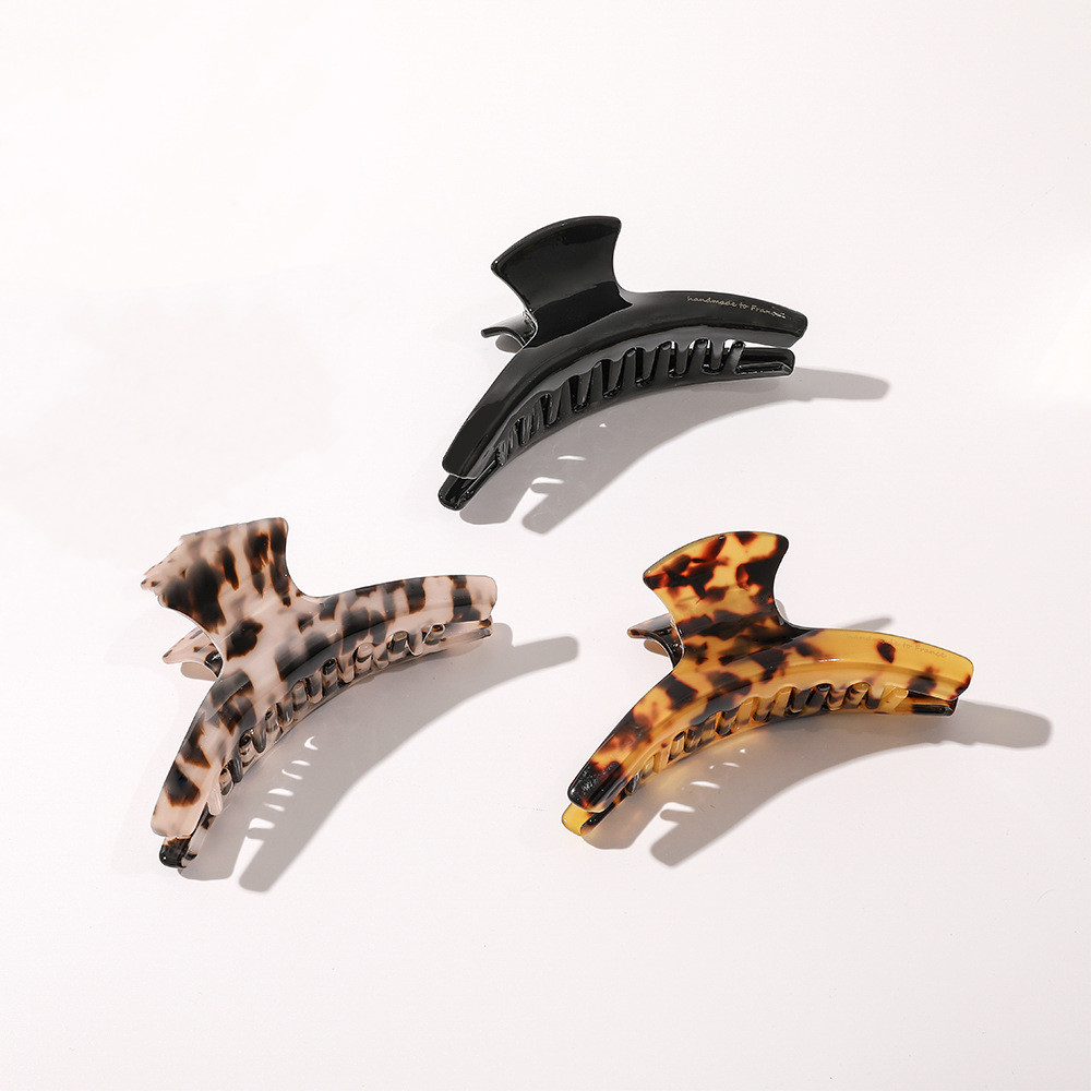 

Length 11 CM Large Size Arc Shape Hair Clamp Female Acetic Acid Coat Hanger Model Hair Claw Clips Europe Women Shower Ponytail Hairpins Headdress Ornament