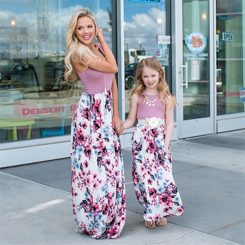 Vêtements maman et moi Robes mère fille Robe longue imprimée florale Vêtements mère et fille Vêtements assortis pour la famille 220531