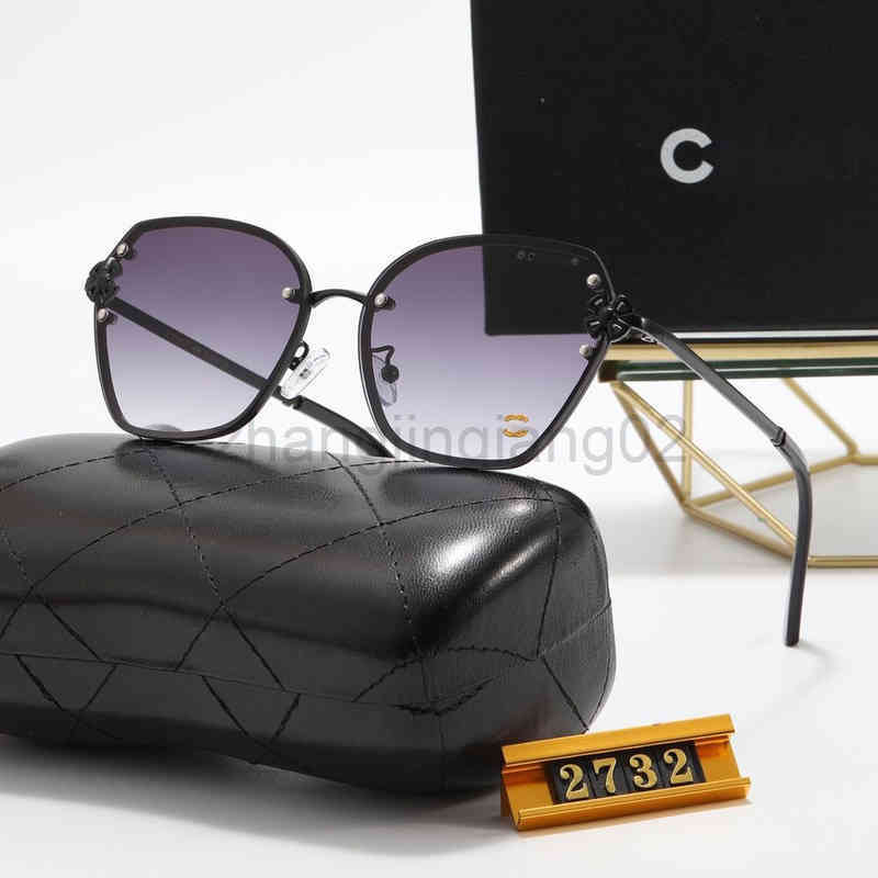 

Designer Channel Sunglass Cycle Luxurious Fashion Woman Mens Street Shooting New Fashion Oval Face Driving Vacation Summer Sunglasses Counter Box