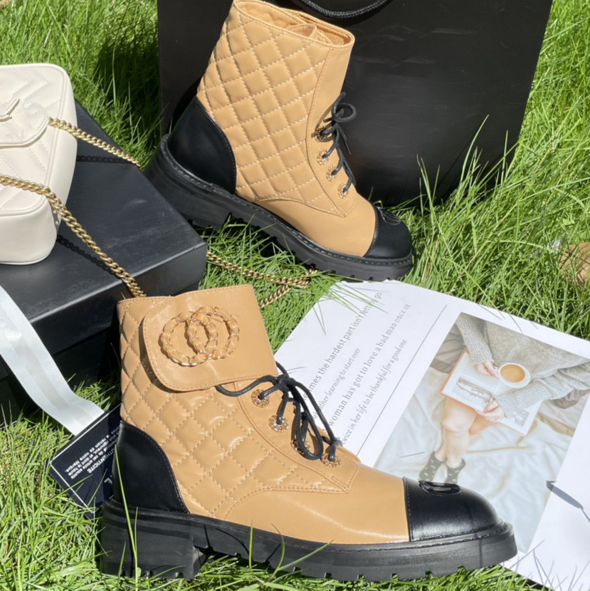 

Womens ankle boot Designer Luxury Martin Desert Boots women Beige black white quilted winter shoes Genuine Leather brand C hook and loop short boots, Fill postage