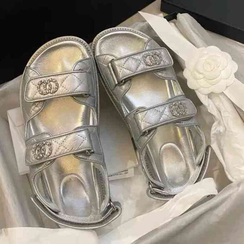 Outlet Small fragrance Velcro casual flat Roman shoes women's 2022 summer new leather leisure sports thick soled sandals