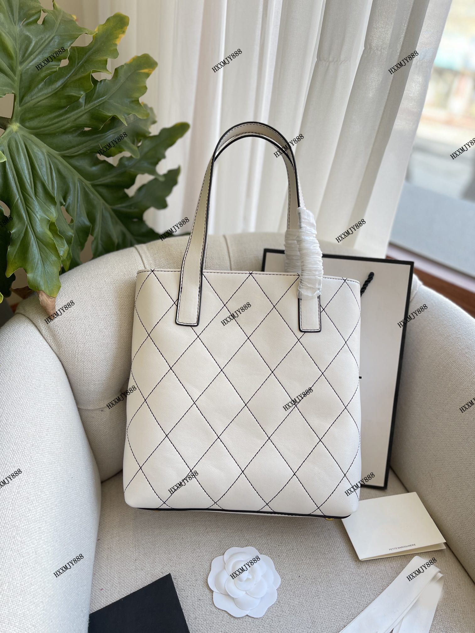 

2022 New High Quality Genuine Leather Women Bags Luxury Designer Print Leather Cowhide Outseal Bracelet Shoulder handbag Crossbody Bag Totes Fashion Bags 25x25cm, Gift