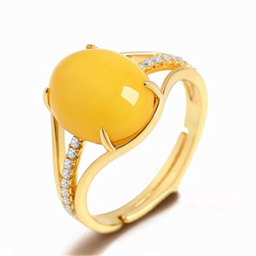 

Retro Classic Ethnic Style Inlaid Amber Beeswax Ring Vintage Yellow Beeswax Ring Suitable for Women Jewelry Gifts Ring