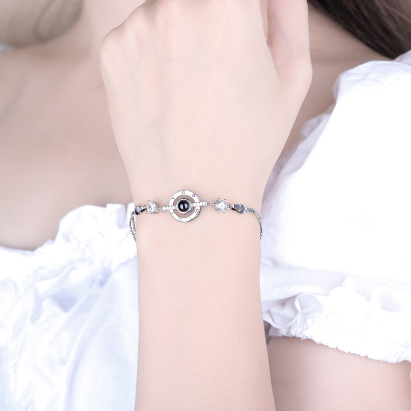 

Original New Roman Numeral Love Confession Memory Bracelet Round Roman Numeral Chain Aesthetic Jewelry Unique Gift
