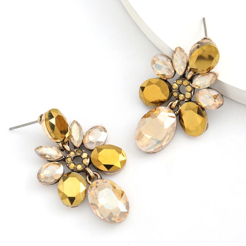 

Dangle & Chandelier Fashion Simple Metal Rhinestone Geometric Earrings Ladies Party Shiny Banquet Exquisite Jewelry