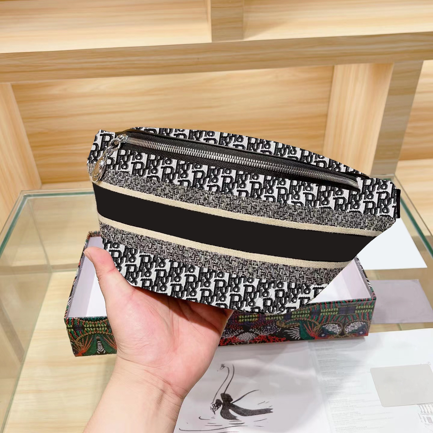 

fanny pack designers men belt bag luxurys bumbag waist bags fashion women crossbody packbag black letter wallet leisure travel backpack versatile style very nice, As pics