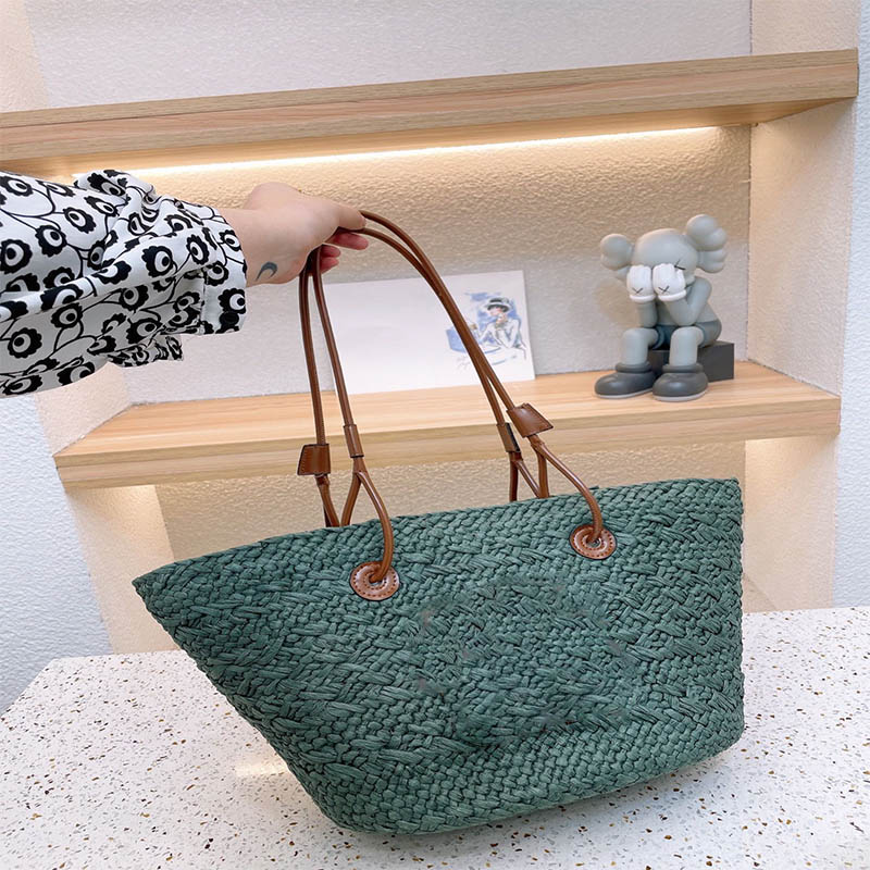 

2022 women Handbags Wallets luxurys designers Anagram Basket bag in iraka and calfskin crossbody fashion knitting handbags beach travel shoulder totes wallet 30cm, Colour1