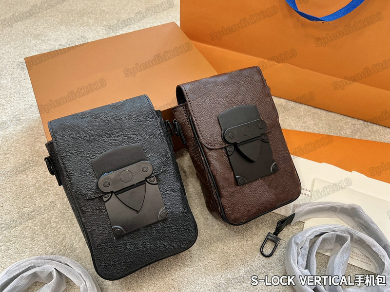 

S-lock Vertical Wearable Mobile Phone Bags Christopher Mini Cross body Shoulder Bags Messenger Bag Fashion Designer Luxury Handbag Purse Wallets Pouch M81522, #1