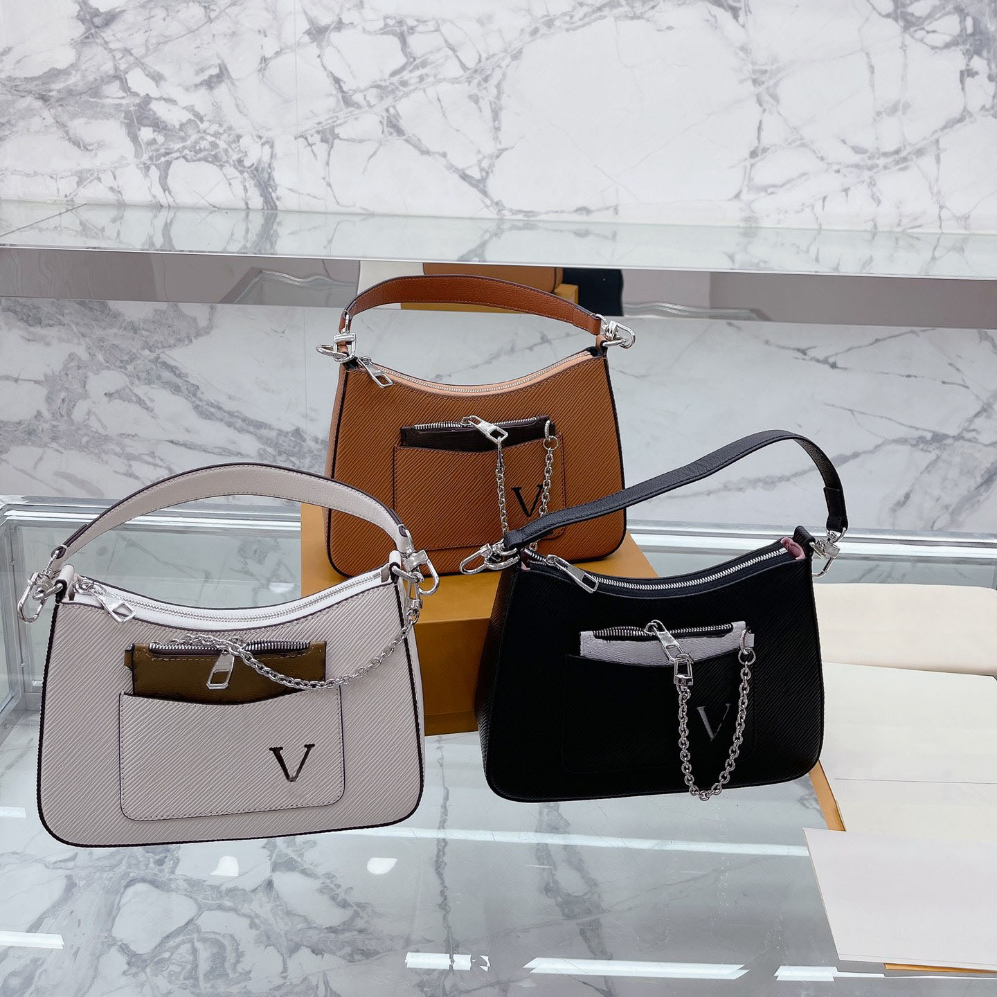 

Designers Bags Luxurys Ladies Handbags Letter solid chain satchel dinner travel shopping Fashion Shoulder Bag Crossbody Tote Wallet very good, Brown