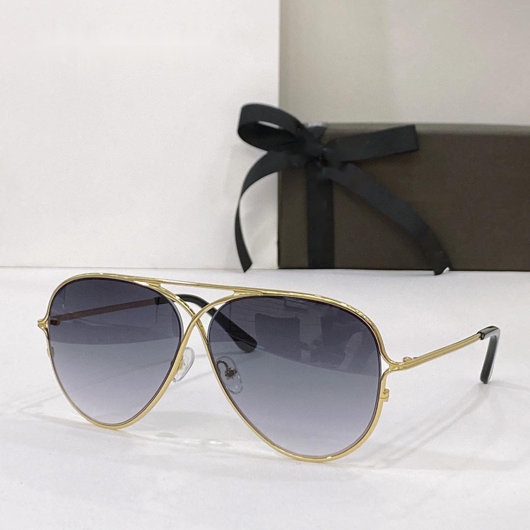

Sunglasses For Women and Men Summer 0488 Style Anti-Ultraviolet Retro Plate Full Frame Eyeglasses Random Box