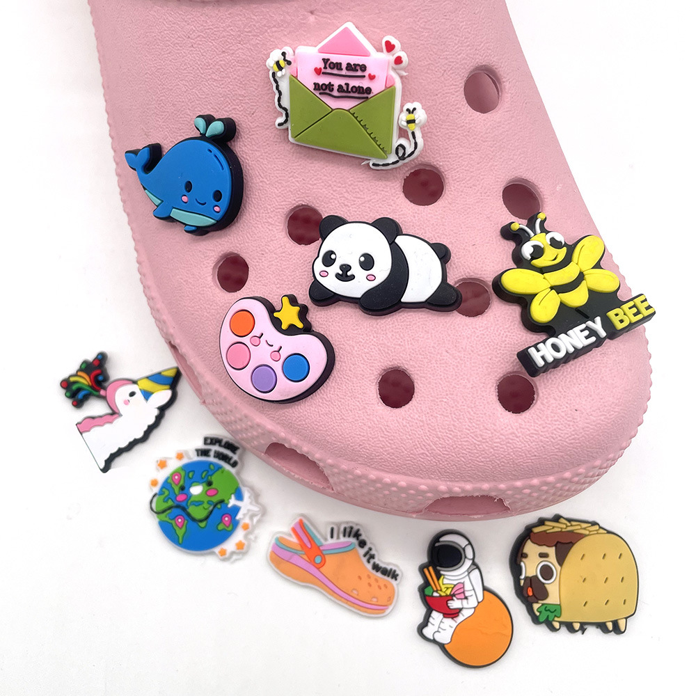 

1Pcs Various Animal Dog Bee Shoe Charms Decorations Shoe Accessories Fit Croc Jibz Wristbands Kids Party Presents